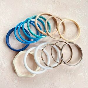 Set of 15 Vintage to Modern Seaside Beachy Tan & Blue Tones Bangles Bracelets